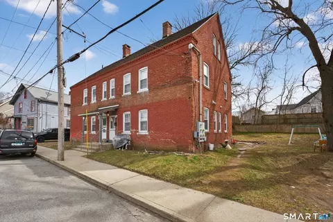 259 Yantic St, Norwich, CT 06360