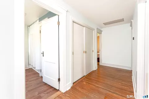 Entry Way - 49 Central Ave, Hamden, CT 06517 photo 5 of 5