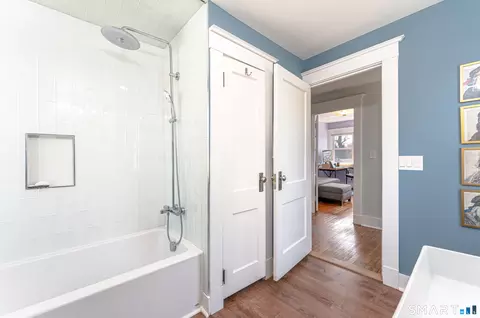 Bath - 49 Central Ave, Hamden, CT 06517 photo 3 of 3