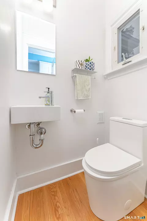 Bath - 49 Central Ave, Hamden, CT 06517 photo 1 of 3