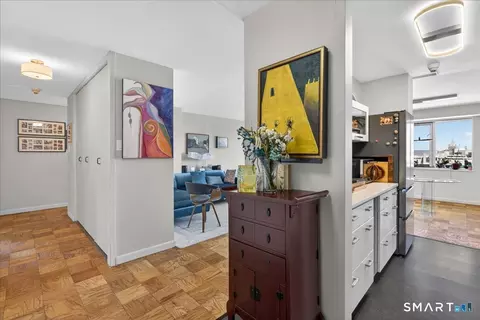 100 York St #12C, New Haven, CT 06511