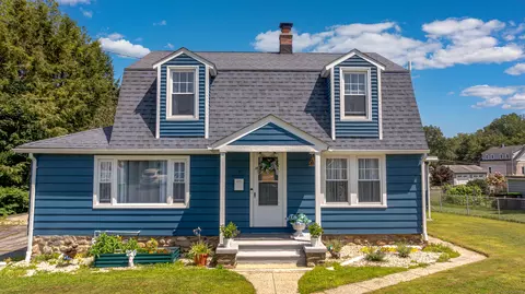 77 Hubbell Ave, Watertown, CT 06779