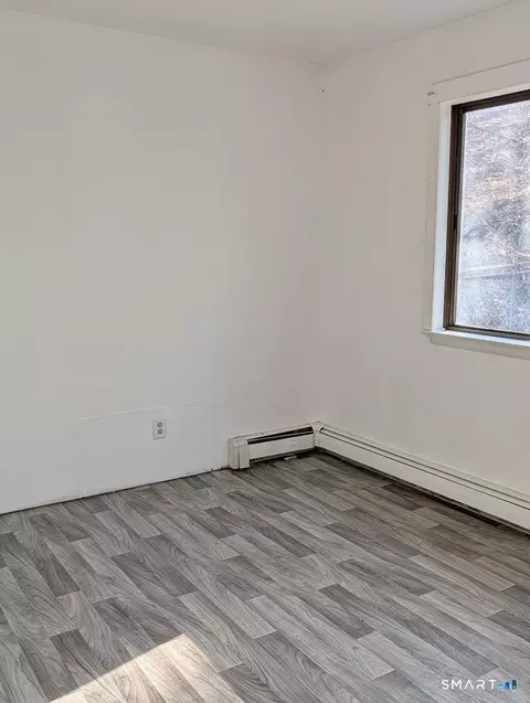 Bedroom - 24 Chestnut Hill Rd, Sandy Hook, CT 06482 photo 1 of 3