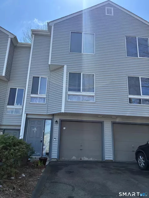 1423 Quinnipiac Ave #209, New Haven, CT 06513