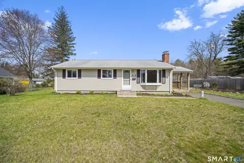 10 Nevins Ave, Enfield, CT 06082