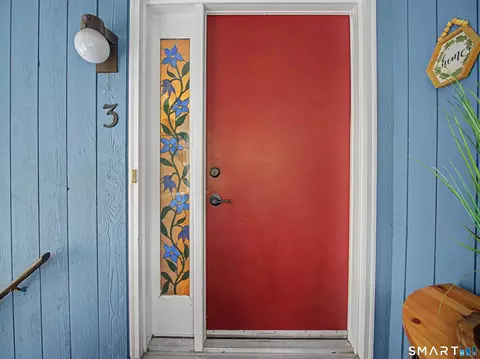 300 Flax Hill Rd #3, Norwalk, CT 06854