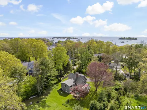 34 Squaw Brook Rd, Branford, CT 06405