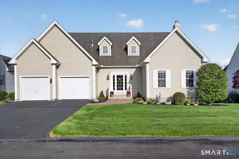 9 Balsam Ridge Cir #9, Wallingford, CT 06492