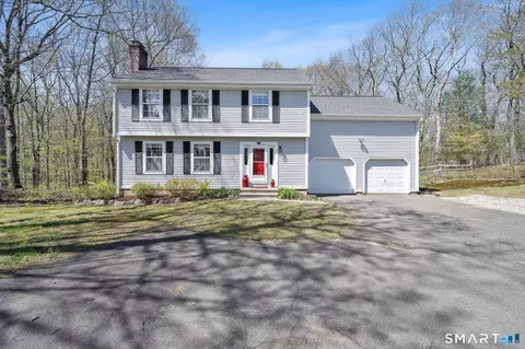 13 Nipmuck Rd, Willington, CT 06279