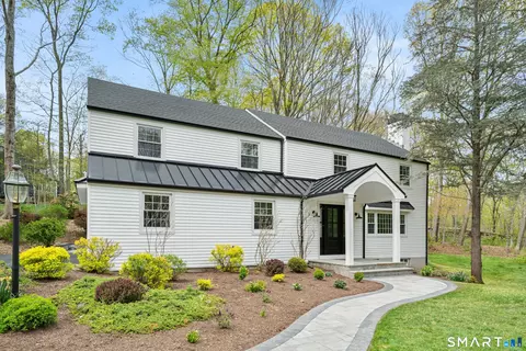 200 Joan Dr, Fairfield, CT 06824