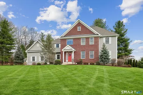 2 Gatehouse Rd, Granby, CT 06035