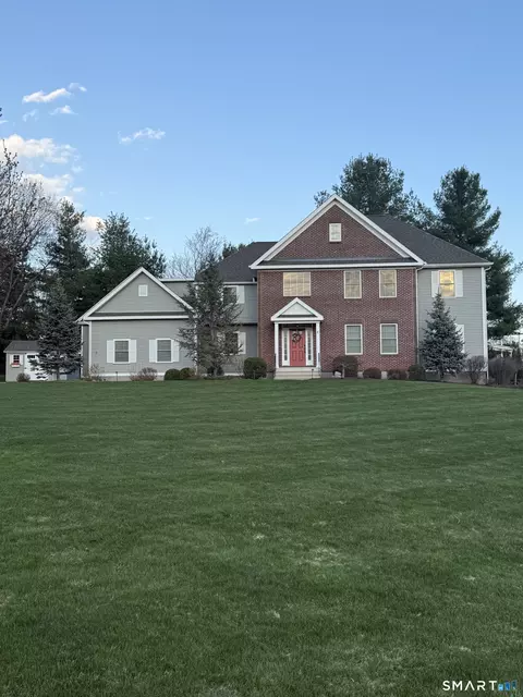 2 Gatehouse Rd, Granby, CT 06035