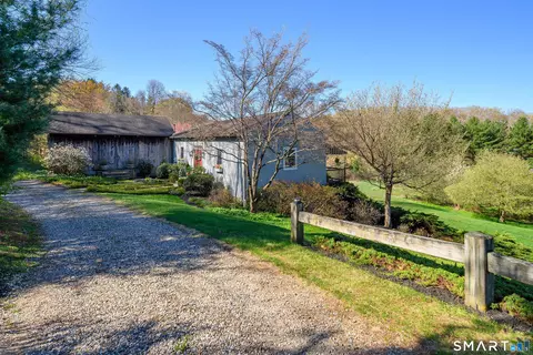 28 Poverty Hollow Rd, Newtown, CT 06470