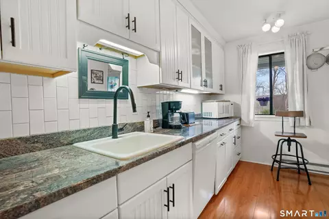 291 Heritage Vlg #B, Southbury, CT 06488
