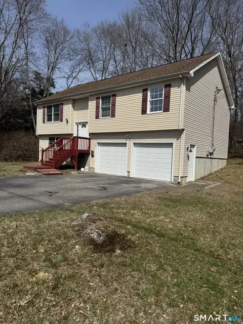 15 Harriet St, Norwich, CT 06360