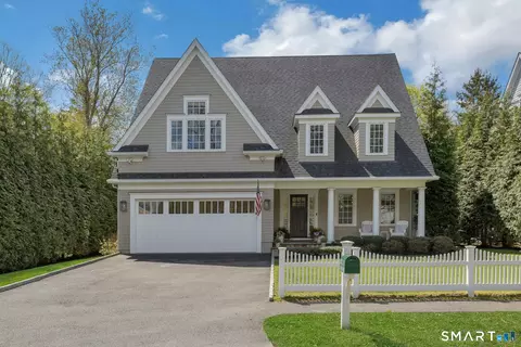 44 Maple St, Darien, CT 06820