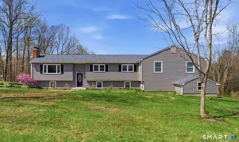 99 W Chippen Hill Rd, Burlington, CT 06013