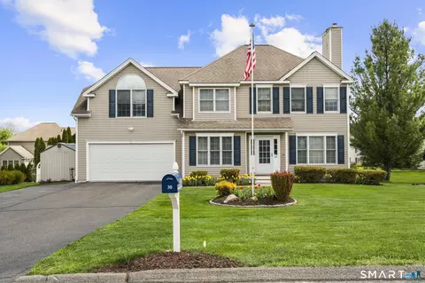 30 Reynolds Farm Rd, New Milford, CT 06776