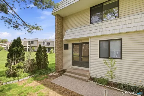 21 Mountain Laurel Ct #21, Cromwell, CT 06416