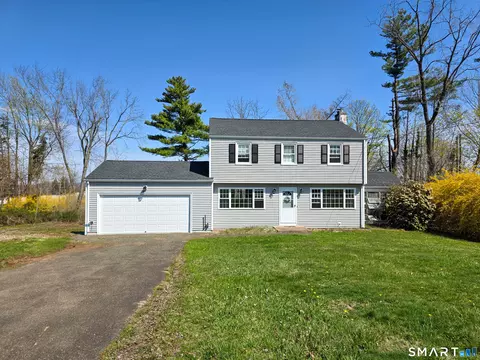 41 Gail Dr, North Haven, CT 06473