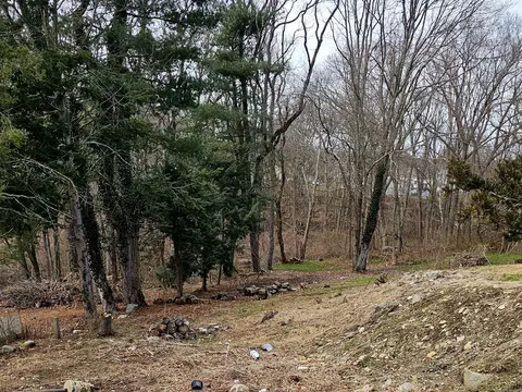 115 Silver St, Bridgeport, CT 06610