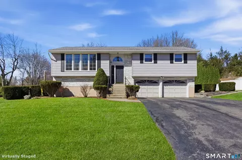 1 Deer Run Dr, Wolcott, CT 06716