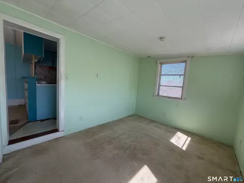 Bedroom - 14 Mountainview Rd, East Hampton, CT 06424 photo 1 of 6