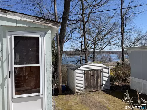 Exterior - 14 Mountainview Rd, East Hampton, CT 06424 photo 5 of 7