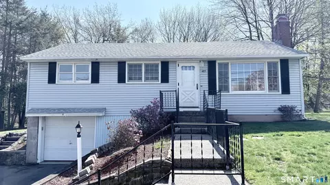 483 Toll Gate Rd, Berlin, CT 06037