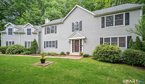 31 Grant Dr, Avon, CT 06001