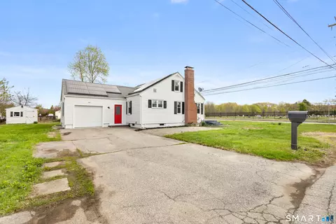 Exterior - 395 Maple St, Killingly, CT 06239 photo 2 of 3
