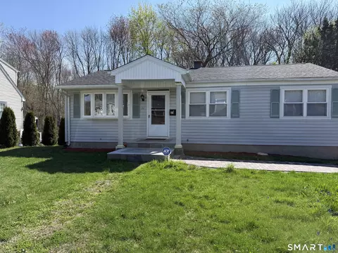 84 Townsend Ave, Waterbury, CT 06705