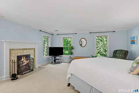 Bedroom - 281 Newtown Tpke, Redding, CT 06896 photo 2 of 7
