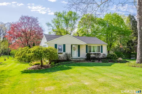 960 Peck Ln, Cheshire, CT 06410