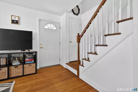 Entry Way - 6 Welch St, Hamden, CT 06514 photo 1 of 1