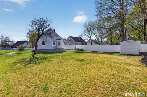 Exterior - 6 Welch St, Hamden, CT 06514 photo 3 of 6