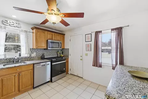 Kitchen - 6 Welch St, Hamden, CT 06514 photo 2 of 2