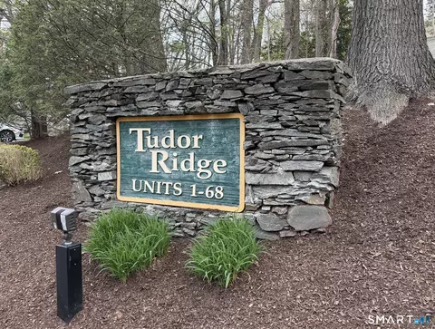 125 Warner Hill Rd #20, Stratford, CT 06614