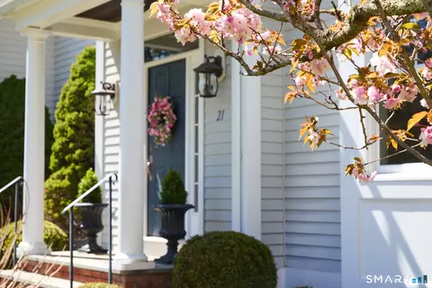 21 Dover Rd, Westport, CT 06880