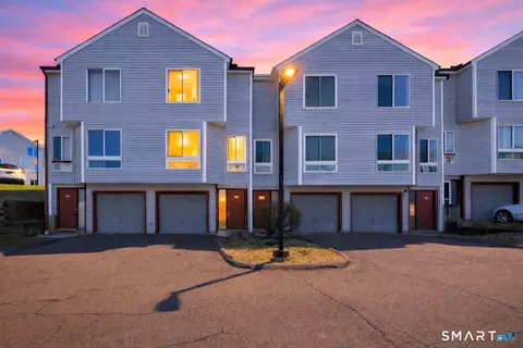 1423 Quinnipiac Ave #302, New Haven, CT 06513