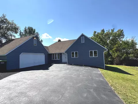 4 Bayview Cir, Watertown, CT 06795