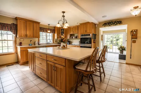 Kitchen - 175 Howd Rd, Durham, CT 06422 photo 1 of 3