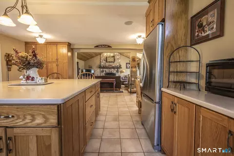 Kitchen - 175 Howd Rd, Durham, CT 06422 photo 2 of 3