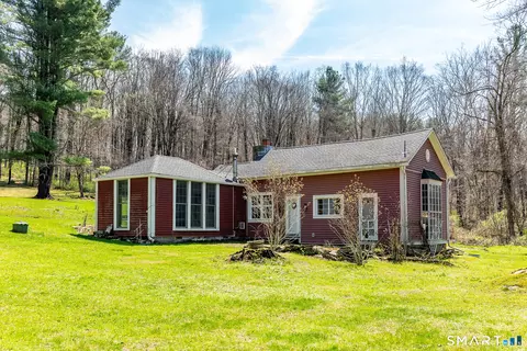 242 River Rd, Cornwall, CT 06796