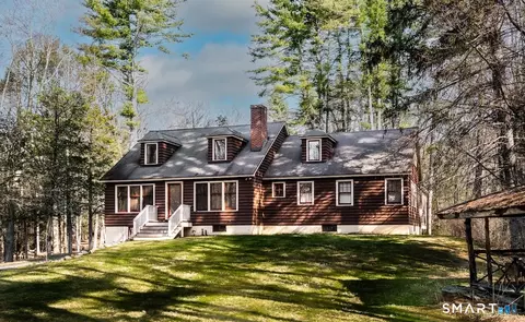 222-224 W Cornwall Rd, Sharon, CT 06069