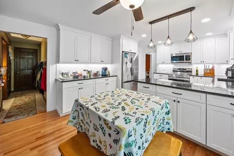 23 Hampden Rd, Somers, CT 06071