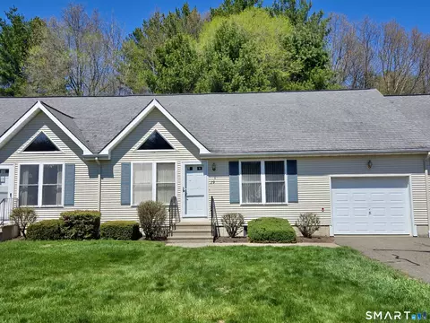 304 Brainard Rd #29, Enfield, CT 06082