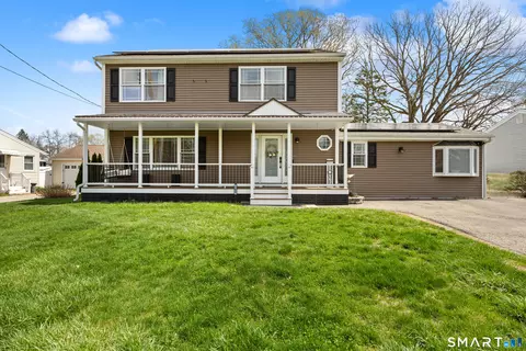 101 Sunset Dr, Derby, CT 06418