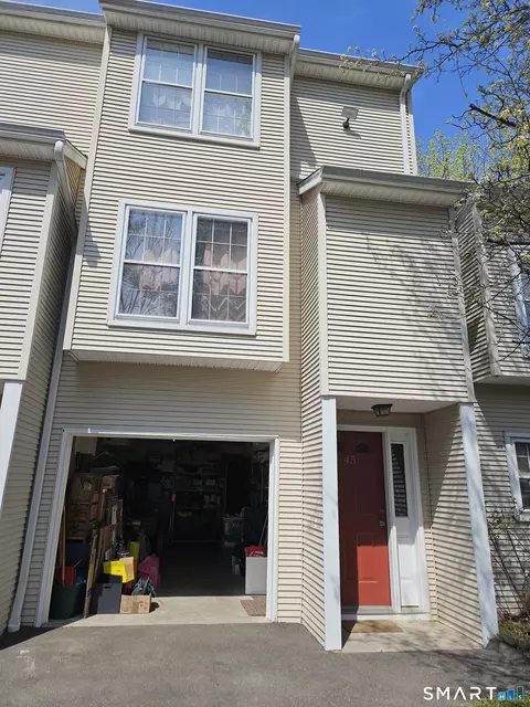 380 Hitchcock Rd #45, Waterbury, CT 06705