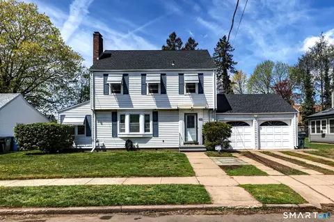 60 Rochford Ave, Hamden, CT 06514